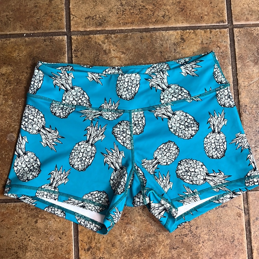 Born Primitive Shorts - size small
